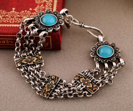 Fashion bracelet